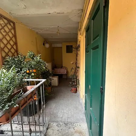 La Vie En Rouge - Porta Venezia *