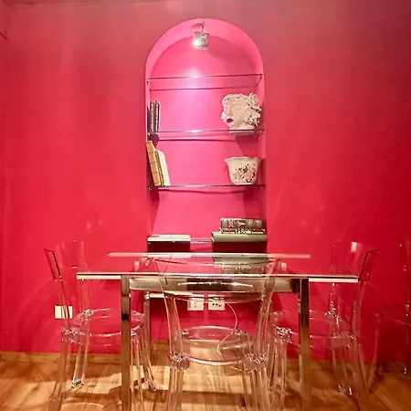 La Vie En Rouge - Porta Venezia Apartment Milan